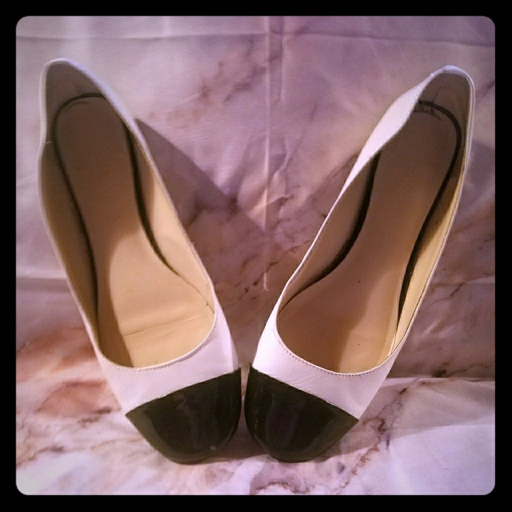 Nine West Black + White Ballet Flats